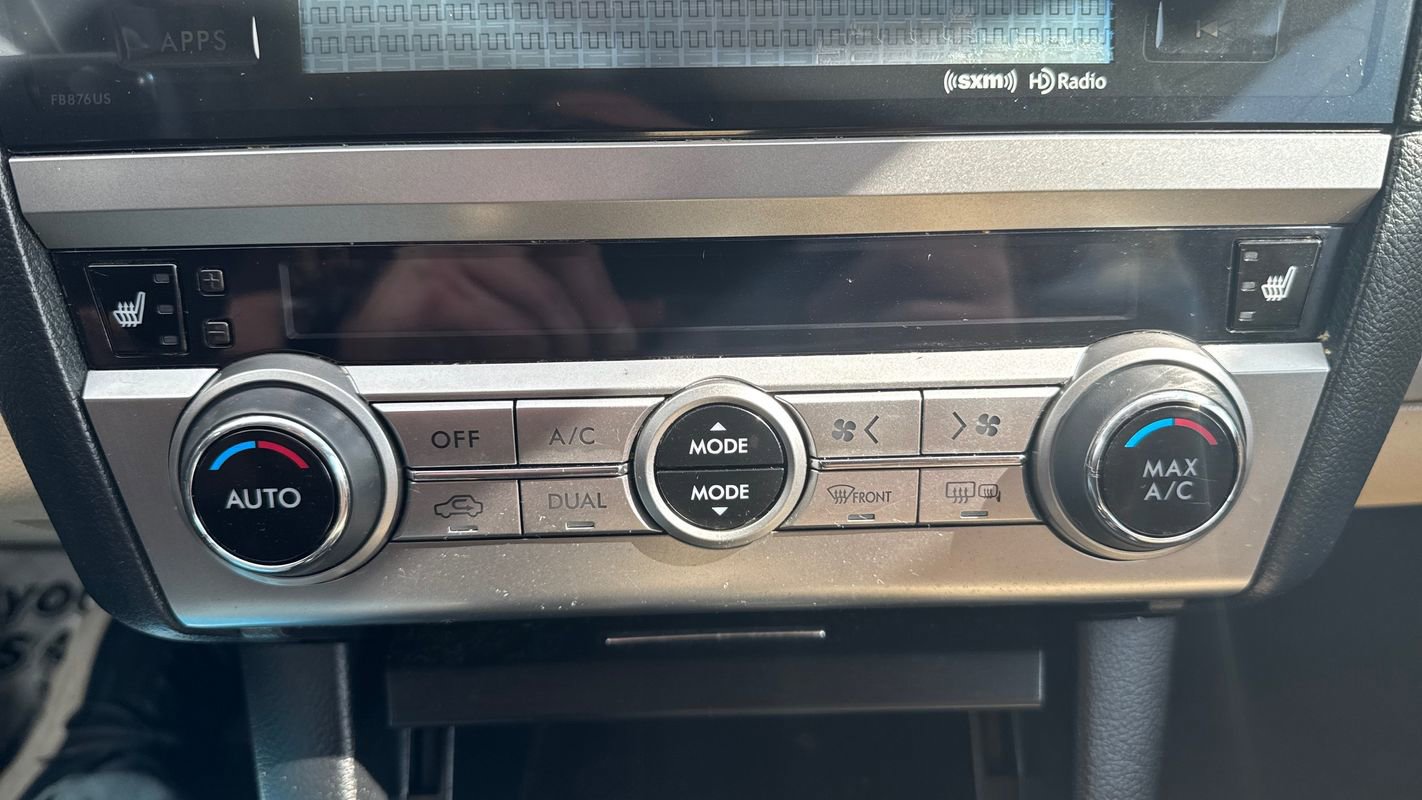 Used 2017 Subaru Outback 2.5i Limited AWD/4WD image 19