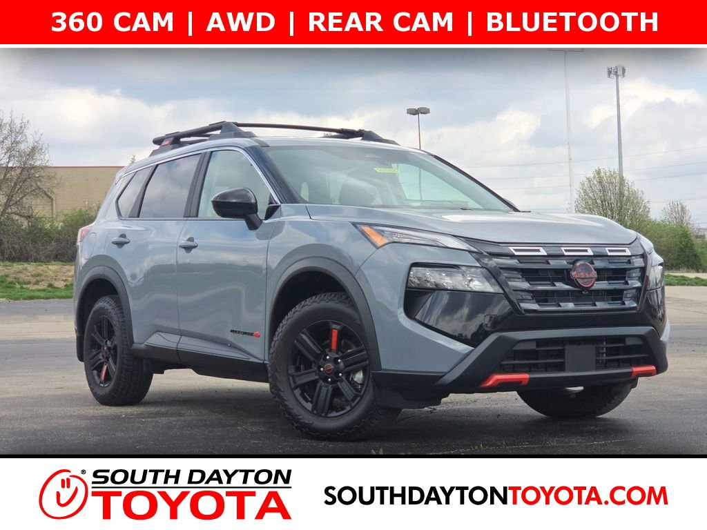 Used 2025 Nissan Rogue SV image 1