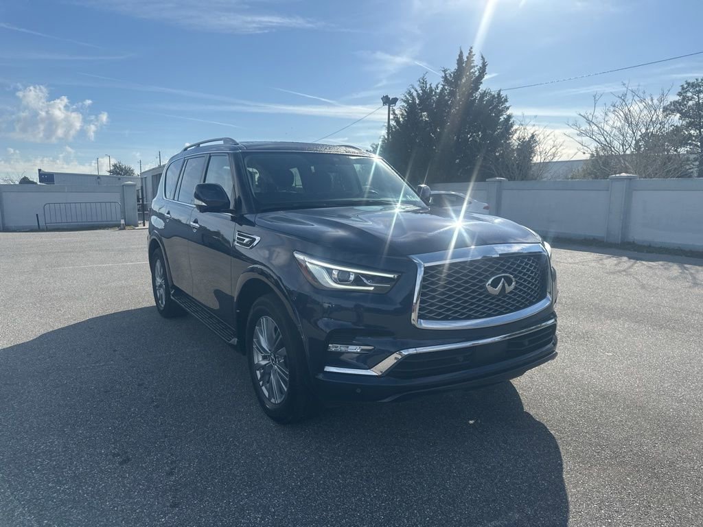 Used 2024 INFINITI QX80 Luxe image 3