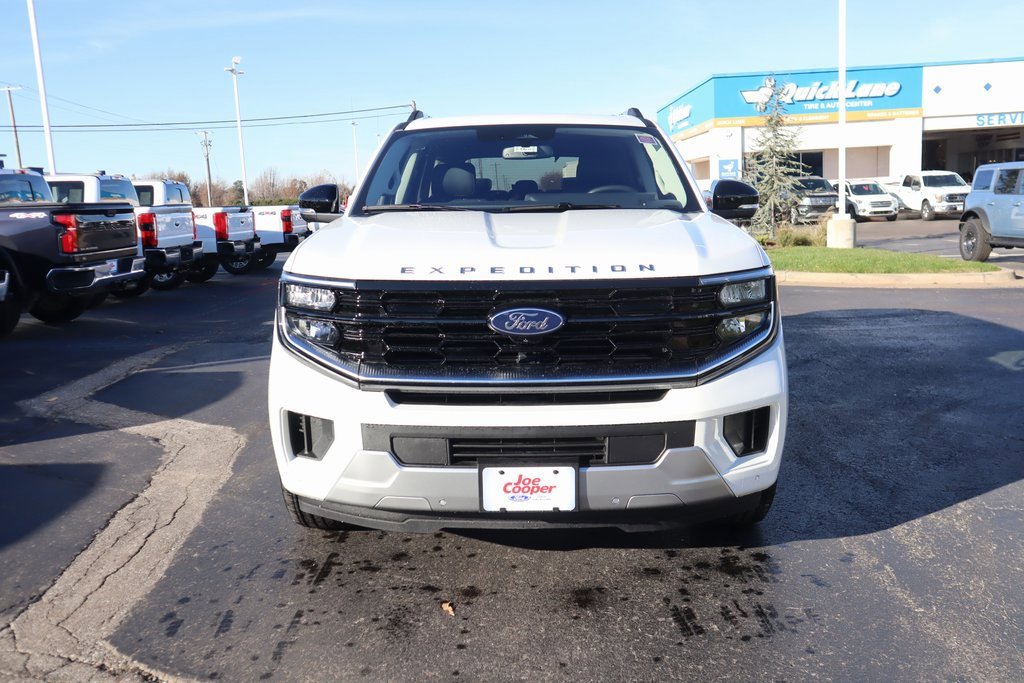 New 2025 Ford Expedition Platinum w/ Driver's Package image 10