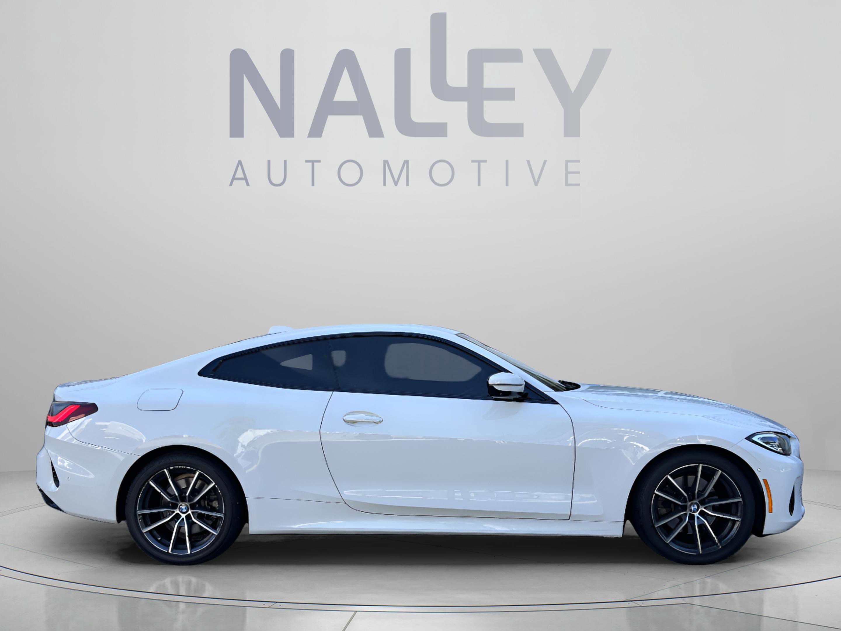 Used 2021 BMW 430i Coupe w/ Convenience Package RWD image 4