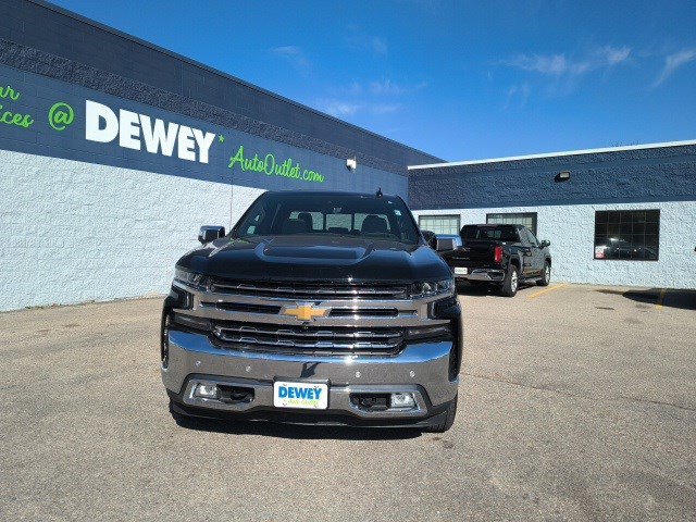 Used 2019 Chevrolet Silverado 1500 LTZ w/ LTZ Premium Package image 8