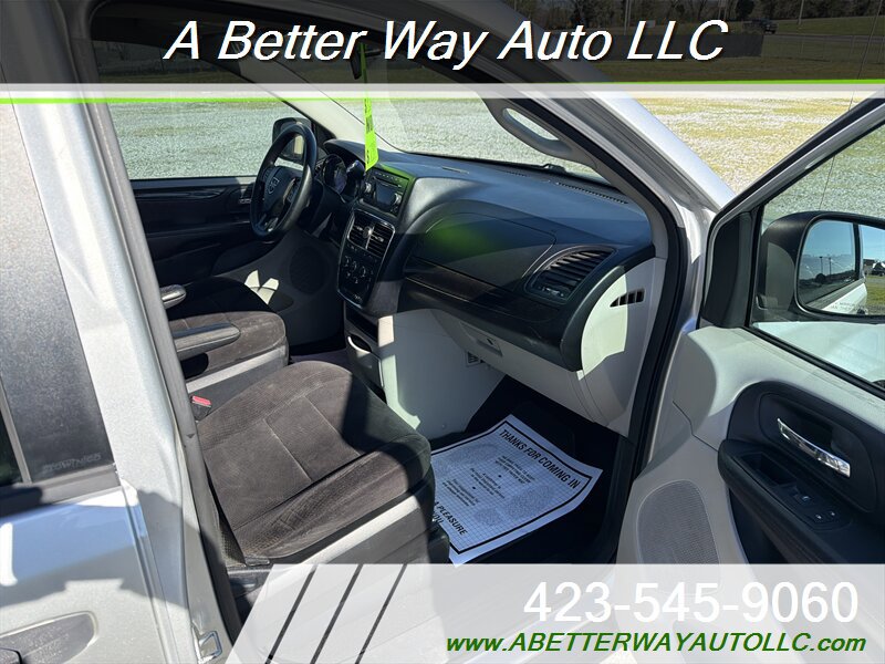 Used 2012 Dodge Grand Caravan American Value Package image 6