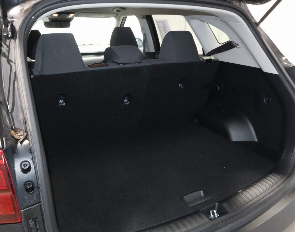 Used 2023 Kia Seltos LX image 12