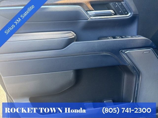 Used 2024 Chevrolet Silverado 2500 High Country w/ High Country Premium Package AWD/4WD image 13