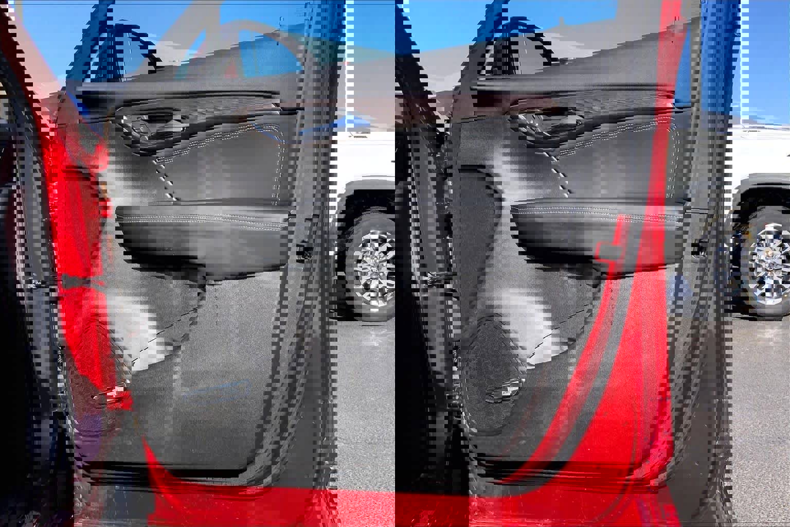 Used 2023 Buick Envision Avenir image 23