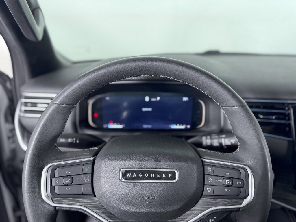 Used 2023 Jeep Wagoneer L Series II image 19