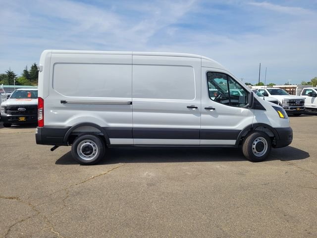 New 2026 Ford Transit 250 148 Medium Roof w/ Load Area Protection Package RWD image 4