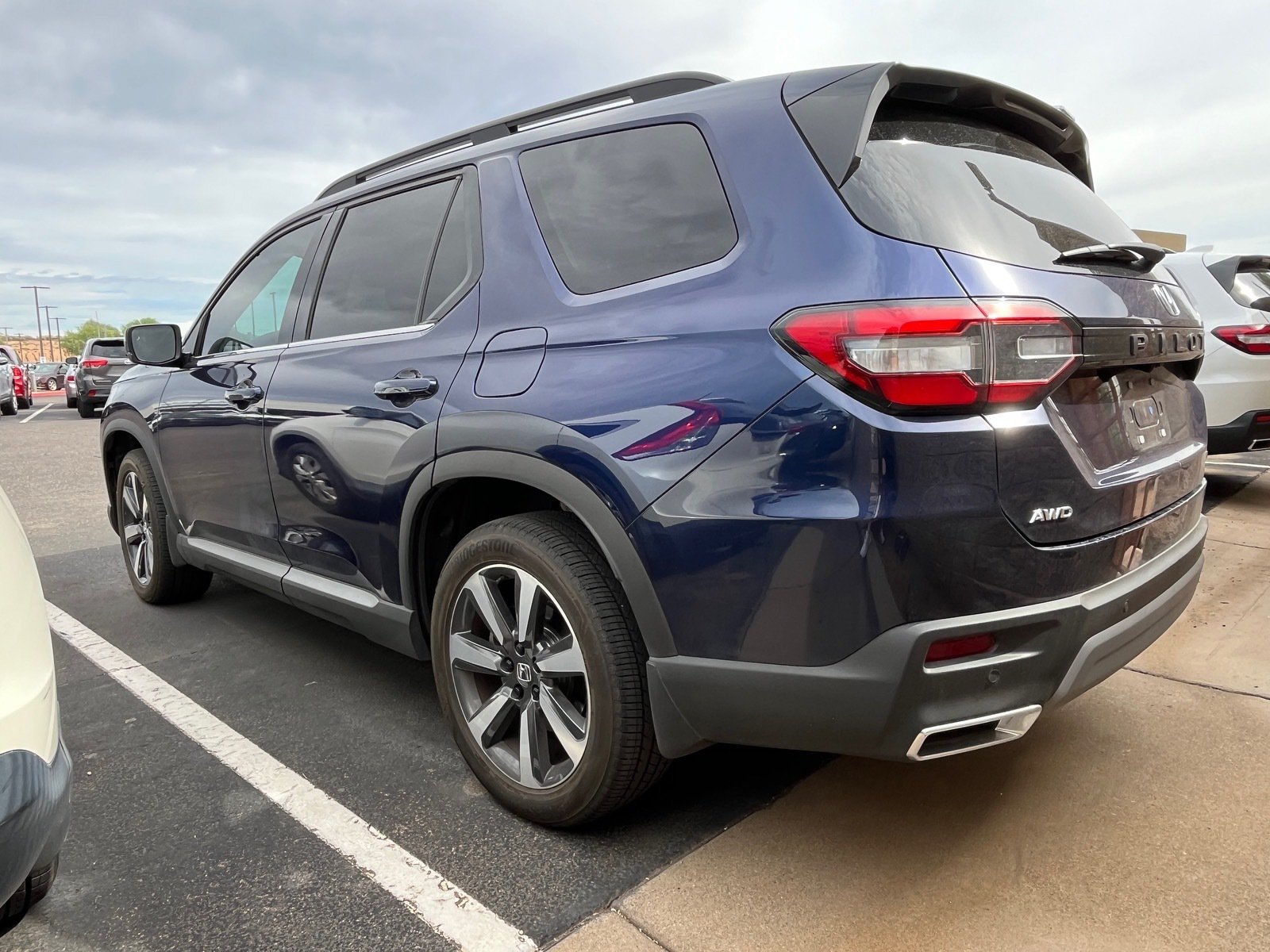Certified 2024 Honda Pilot Touring image 4
