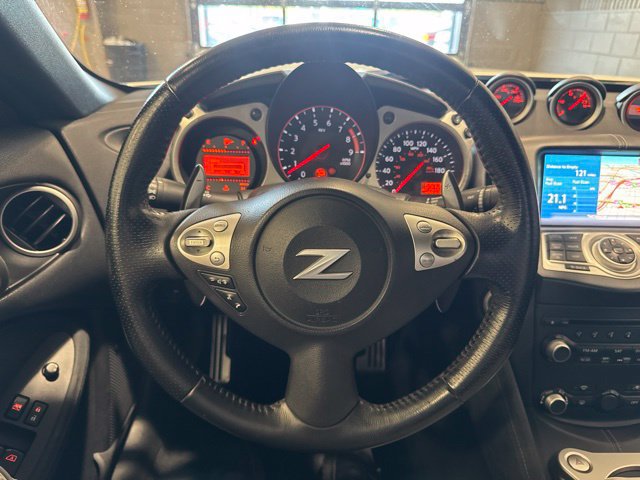 Used 2016 Nissan 370Z Touring Sport RWD image 15