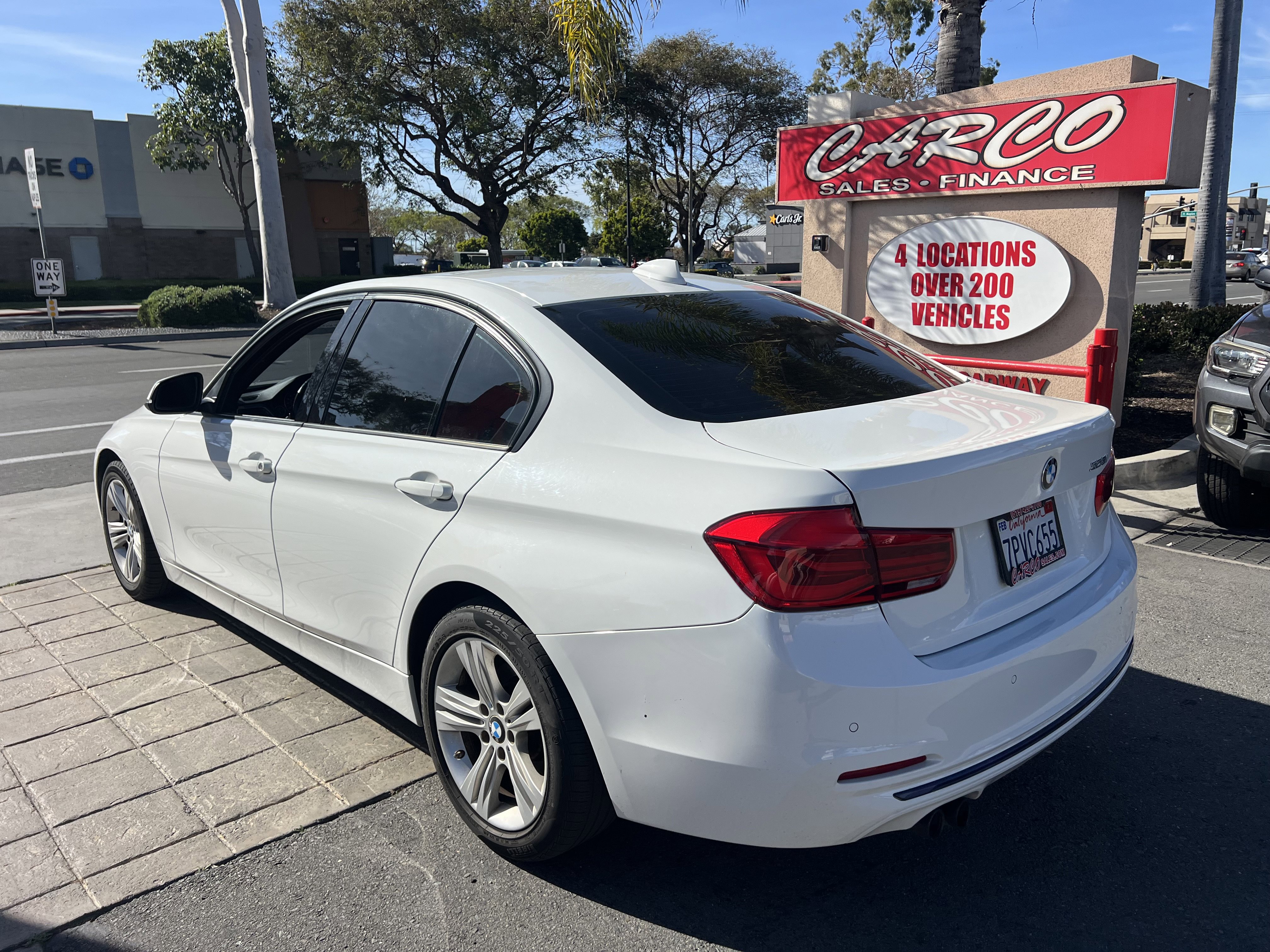 Used 2016 BMW 328i Sedan w/ Premium Package image 6