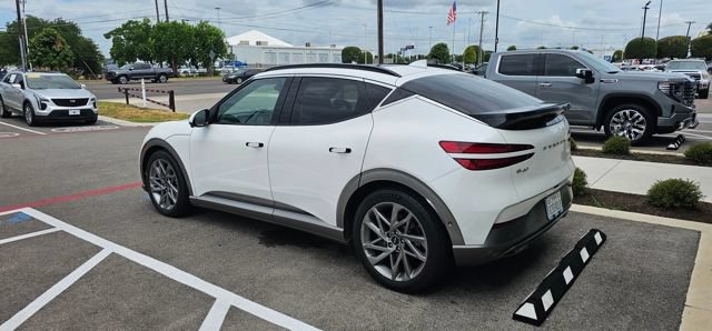 Used 2023 Genesis GV60 Advanced AWD/4WD image 4