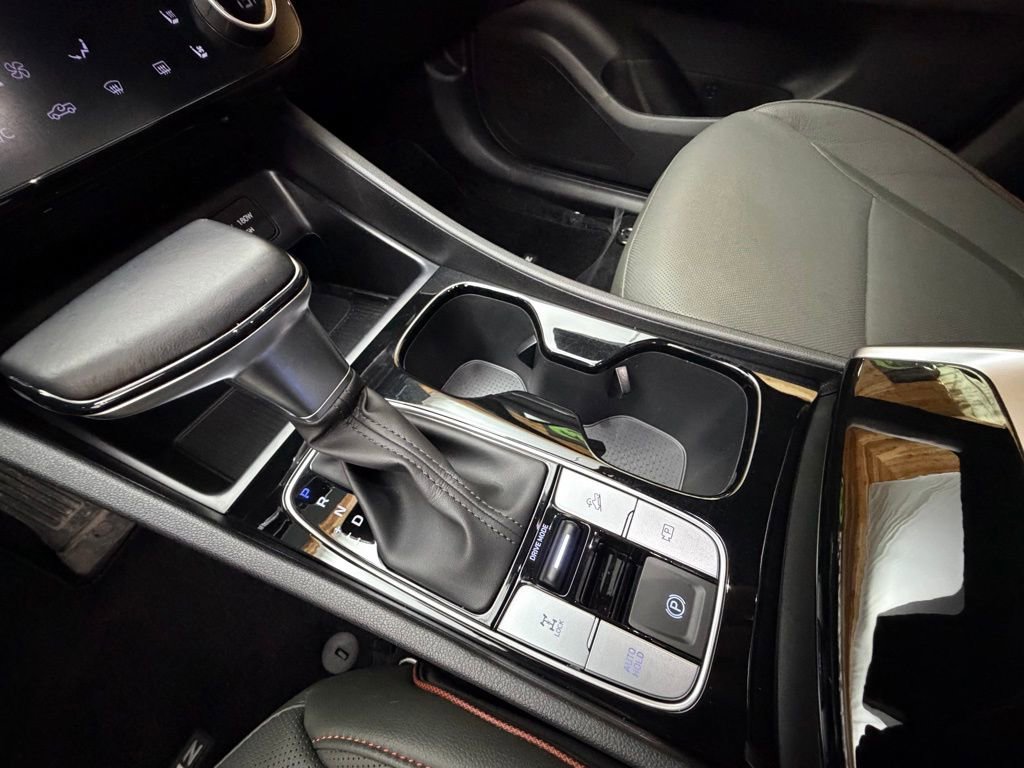 Used 2025 Hyundai Santa Cruz Limited image 19