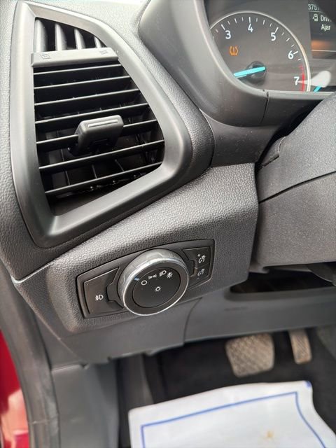 Used 2020 Ford EcoSport SE w/ SE Convenience Package image 20