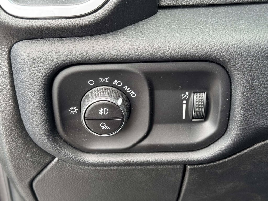 New 2026 RAM 2500 Big Horn AWD/4WD image 27
