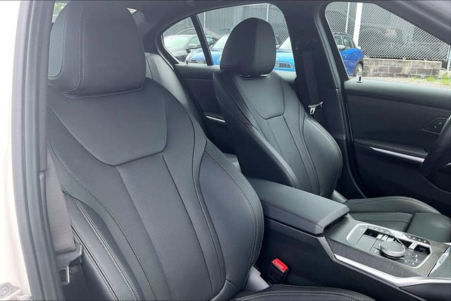 Used 2024 BMW 330e w/ Convenience Package RWD image 7