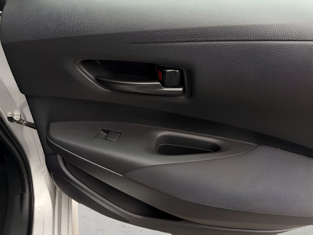 Used 2024 Toyota Corolla LE image 27