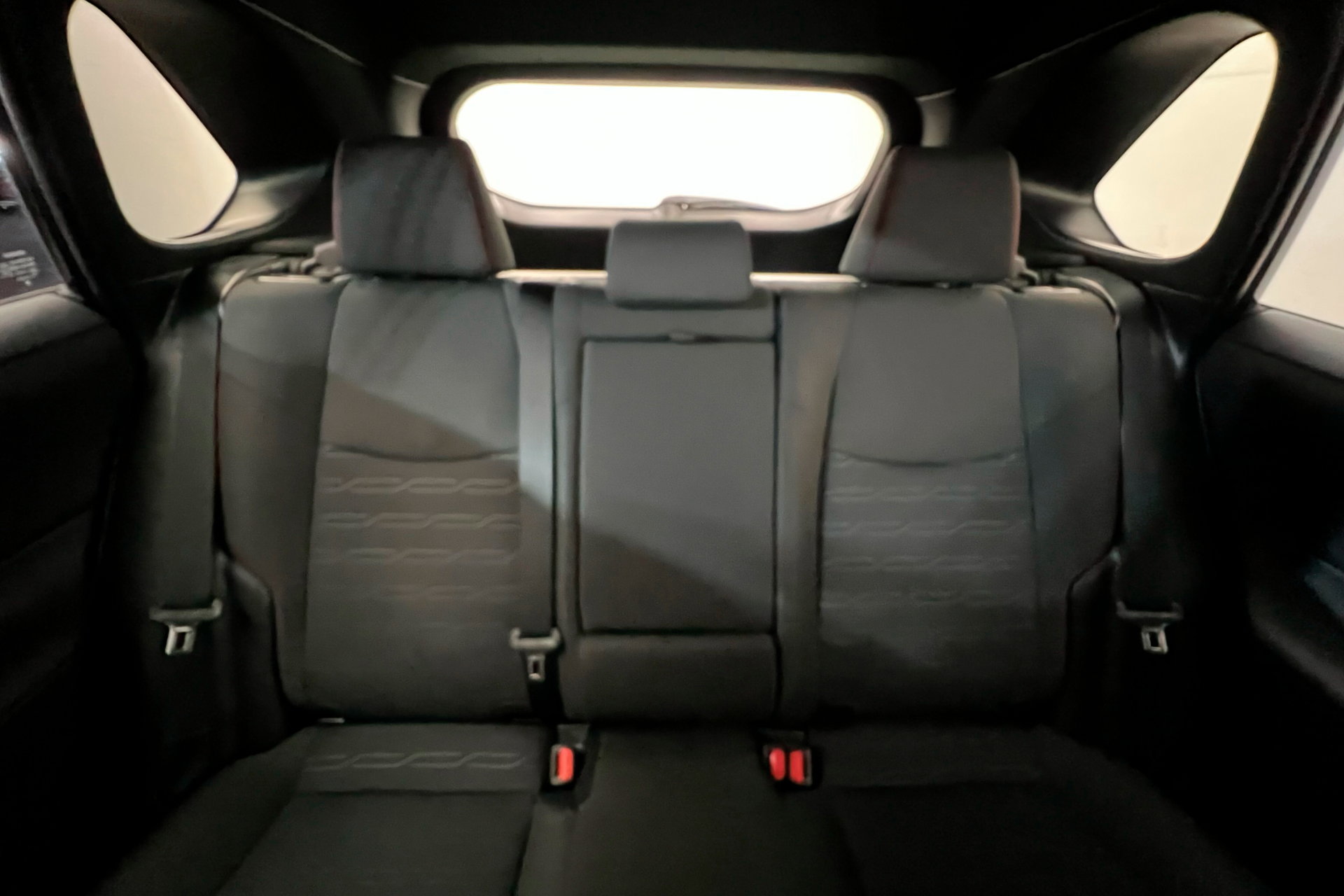 Used 2025 Toyota RAV4 SE w/ Weather & Moonroof Package image 24