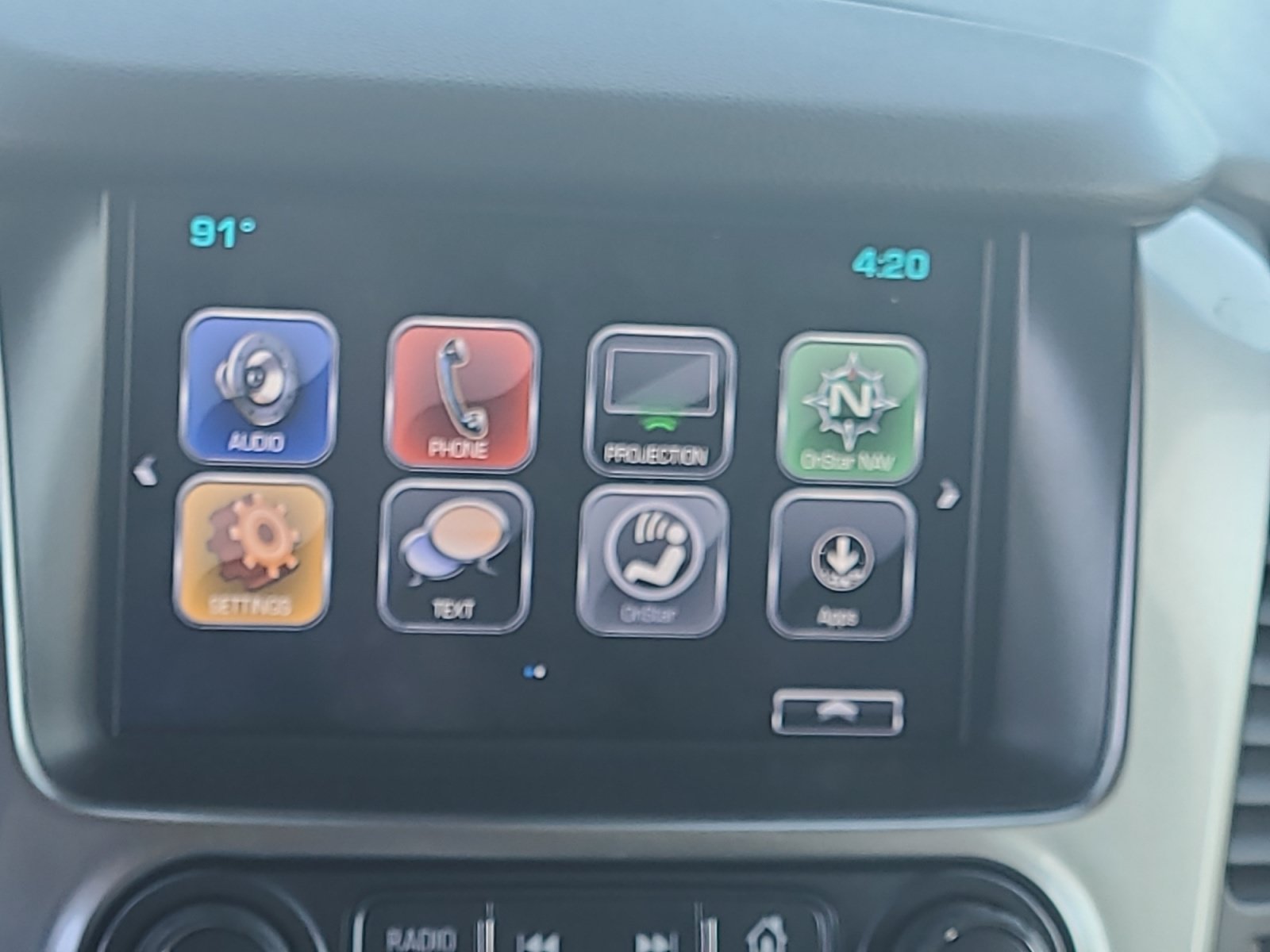 Used 2017 Chevrolet Suburban LT RWD image 12