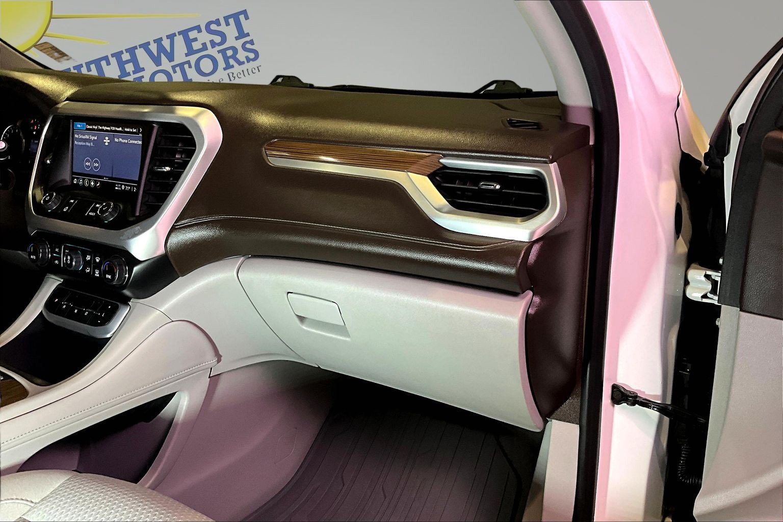 Used 2022 GMC Acadia SLE FWD image 27