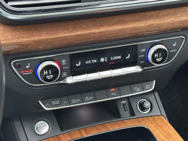 Used 2023 Audi Q5 2.0T Premium w/ Convenience Package image 31