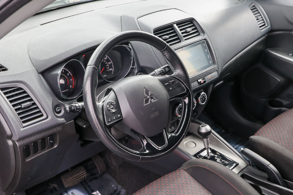 Used 2019 Mitsubishi Outlander Sport SE FWD image 26