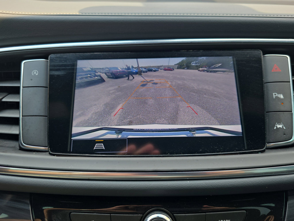 Used 2023 Buick Enclave Essence FWD image 40