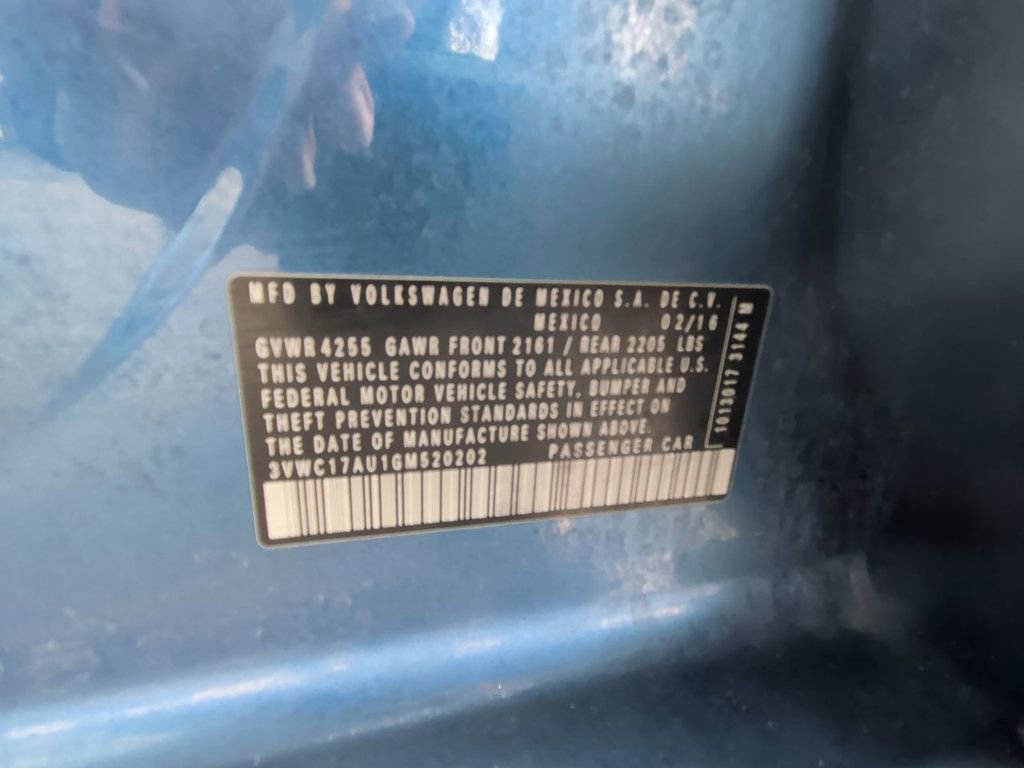 Used 2016 Volkswagen Golf S FWD image 24