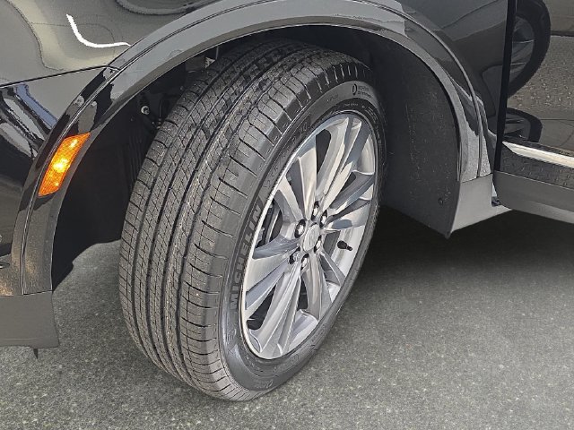 New 2026 Cadillac XT5 Premium Luxury w/ LPO, Floor Liner Package FWD image 29
