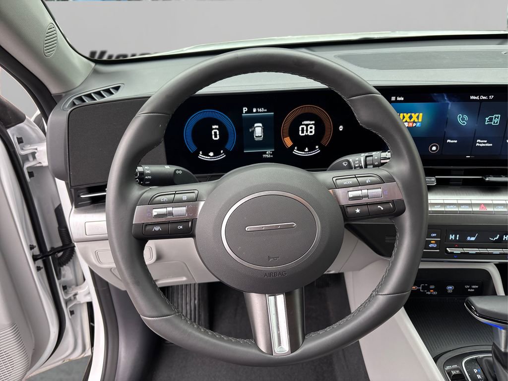 Certified 2025 Hyundai Kona SEL image 23