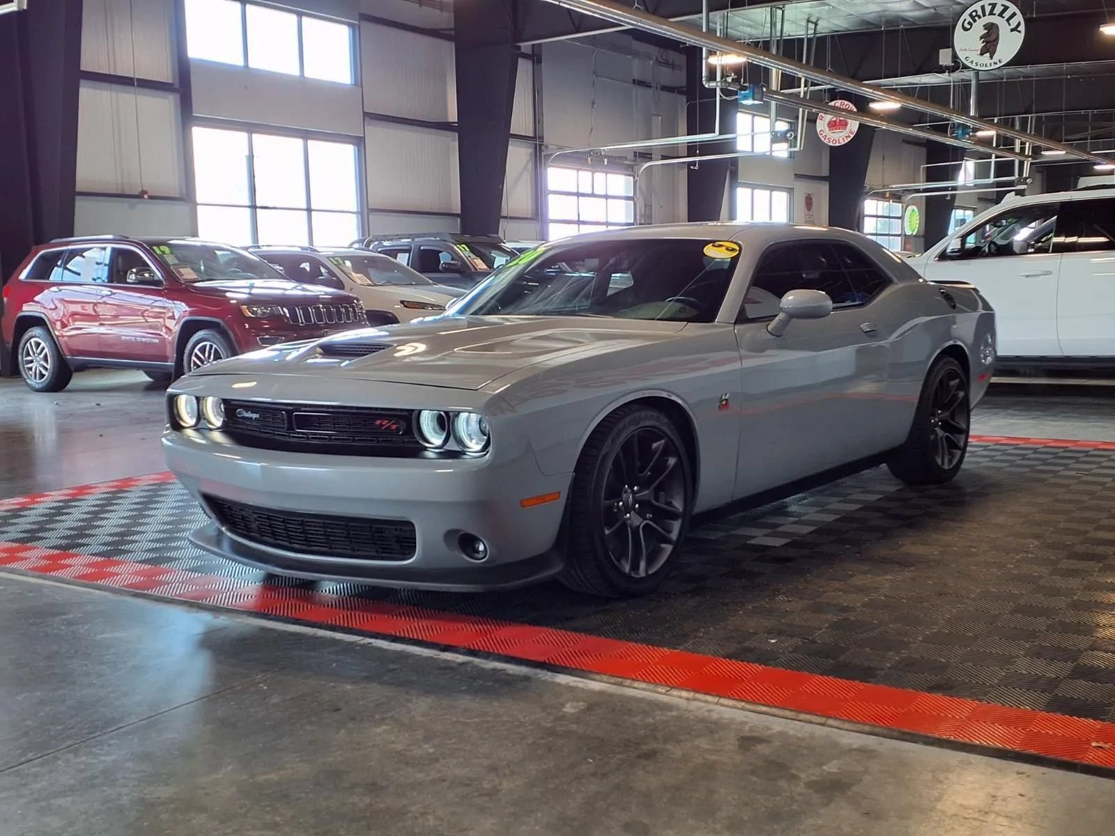 Used 2020 Dodge Challenger R/T Scat Pack RWD image 3