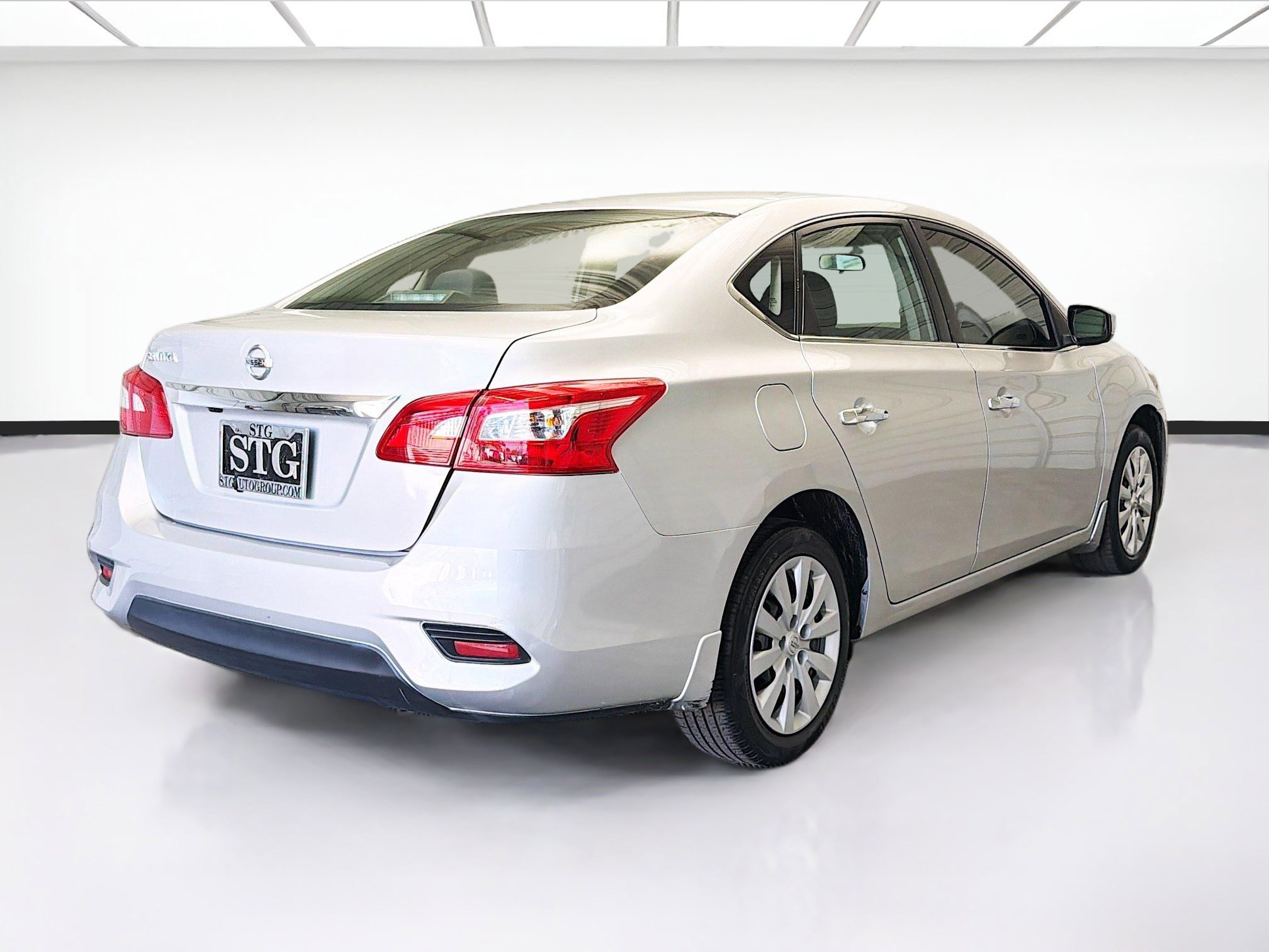 Used 2019 Nissan Sentra S image 4