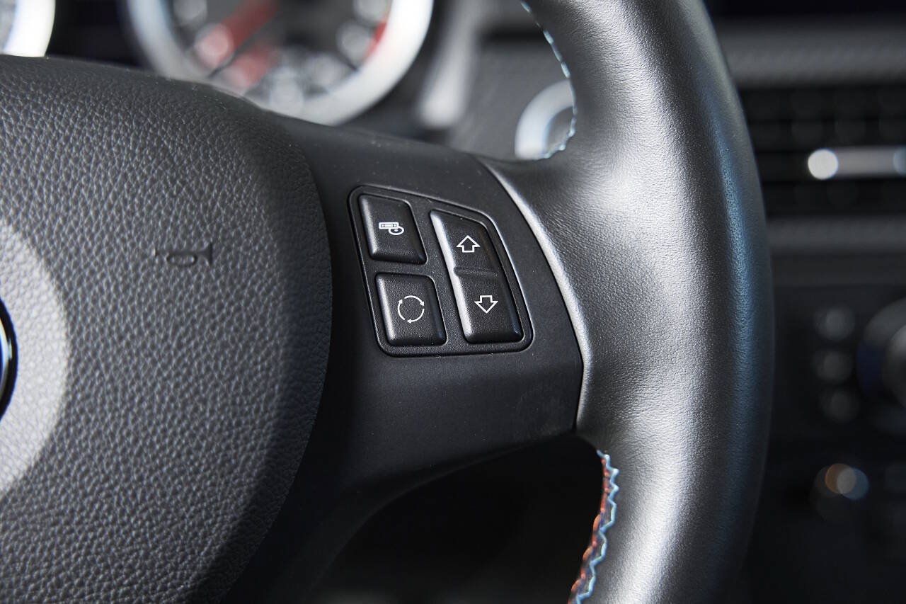 Used 2011 BMW M3 Coupe RWD image 52