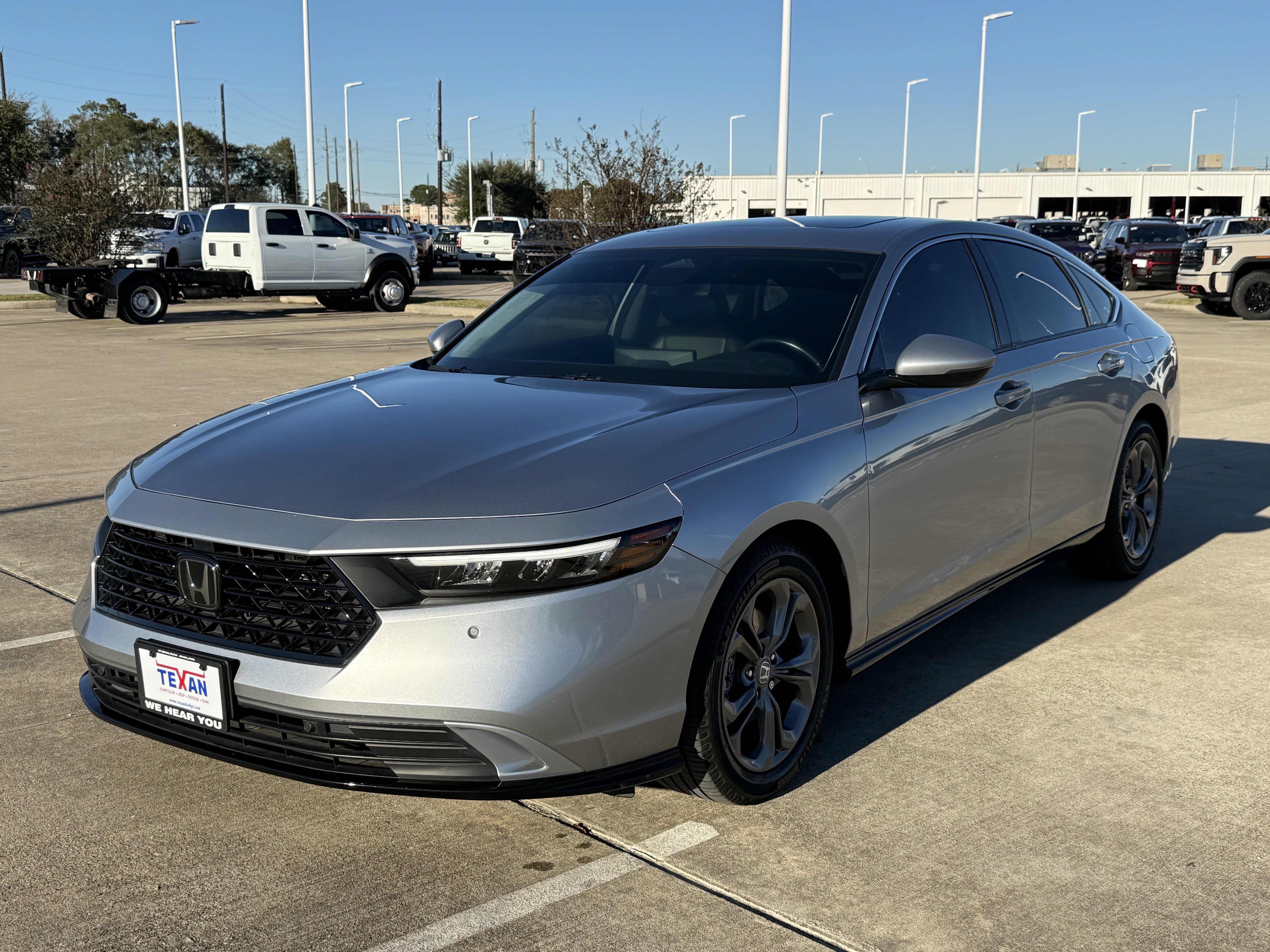 Used 2023 Honda Accord EX-L image 10