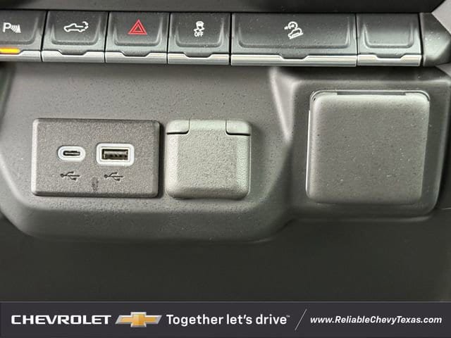 Used 2025 Chevrolet Silverado 2500 Custom w/ Custom Value Package image 20