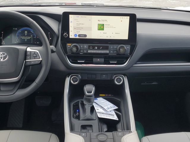 New 2026 Toyota Grand Highlander XLE image 25