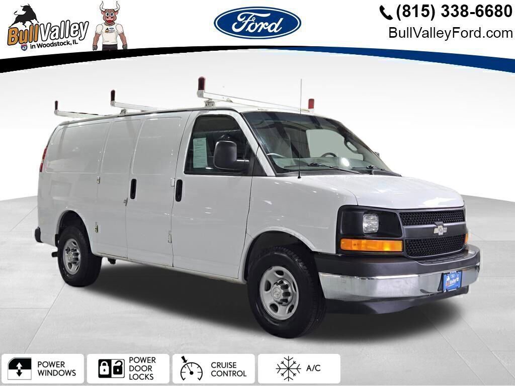 Used 2017 Chevrolet Express 3500 image 1