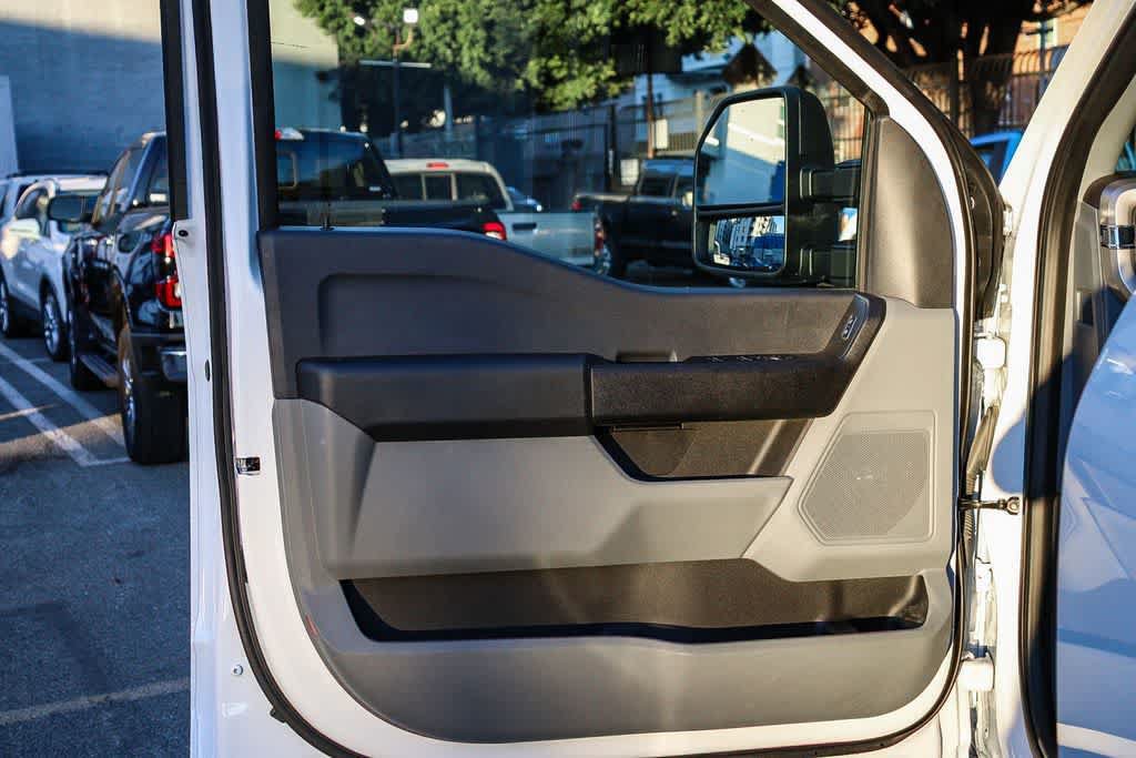 New 2024 Ford F350 XL w/ 360-Degree Camera Package RWD image 23