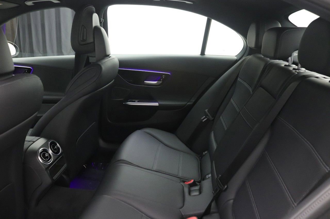 Used 2025 Mercedes-Benz C 300 4MATIC Sedan image 34