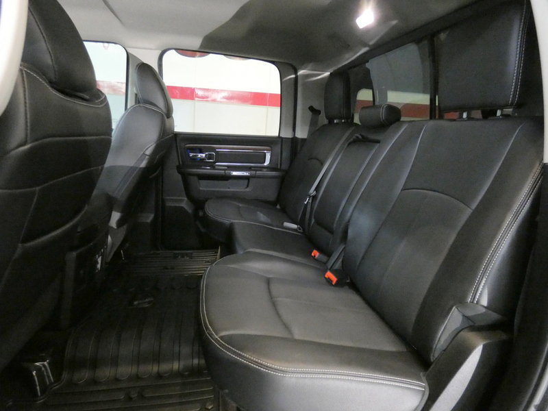 Used 2019 RAM 1500 Laramie AWD/4WD image 25