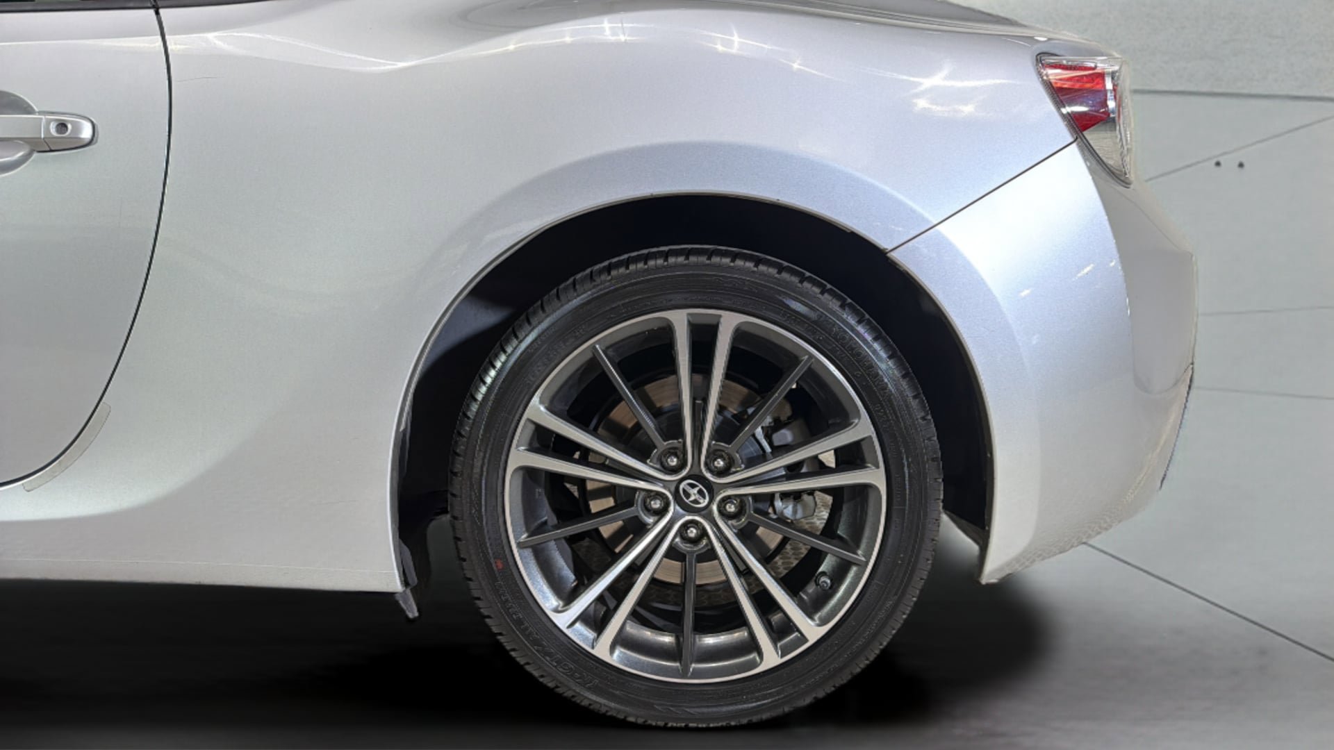 Used 2013 Scion FR-S RWD image 37