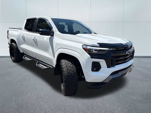 Used 2024 Chevrolet Colorado Z71 w/ Z71 Convenience Package 2 AWD/4WD image 5