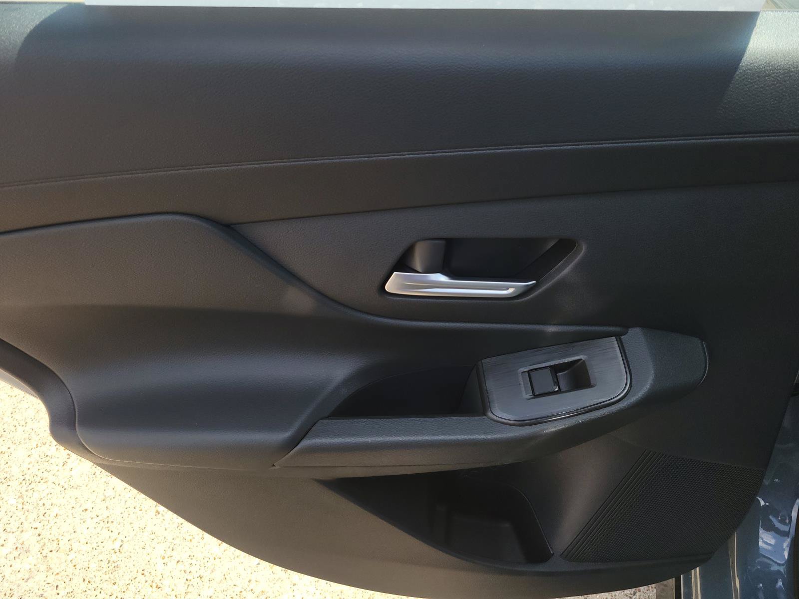 New 2027 Nissan Sentra SR w/ Floor Mat Package FWD image 11