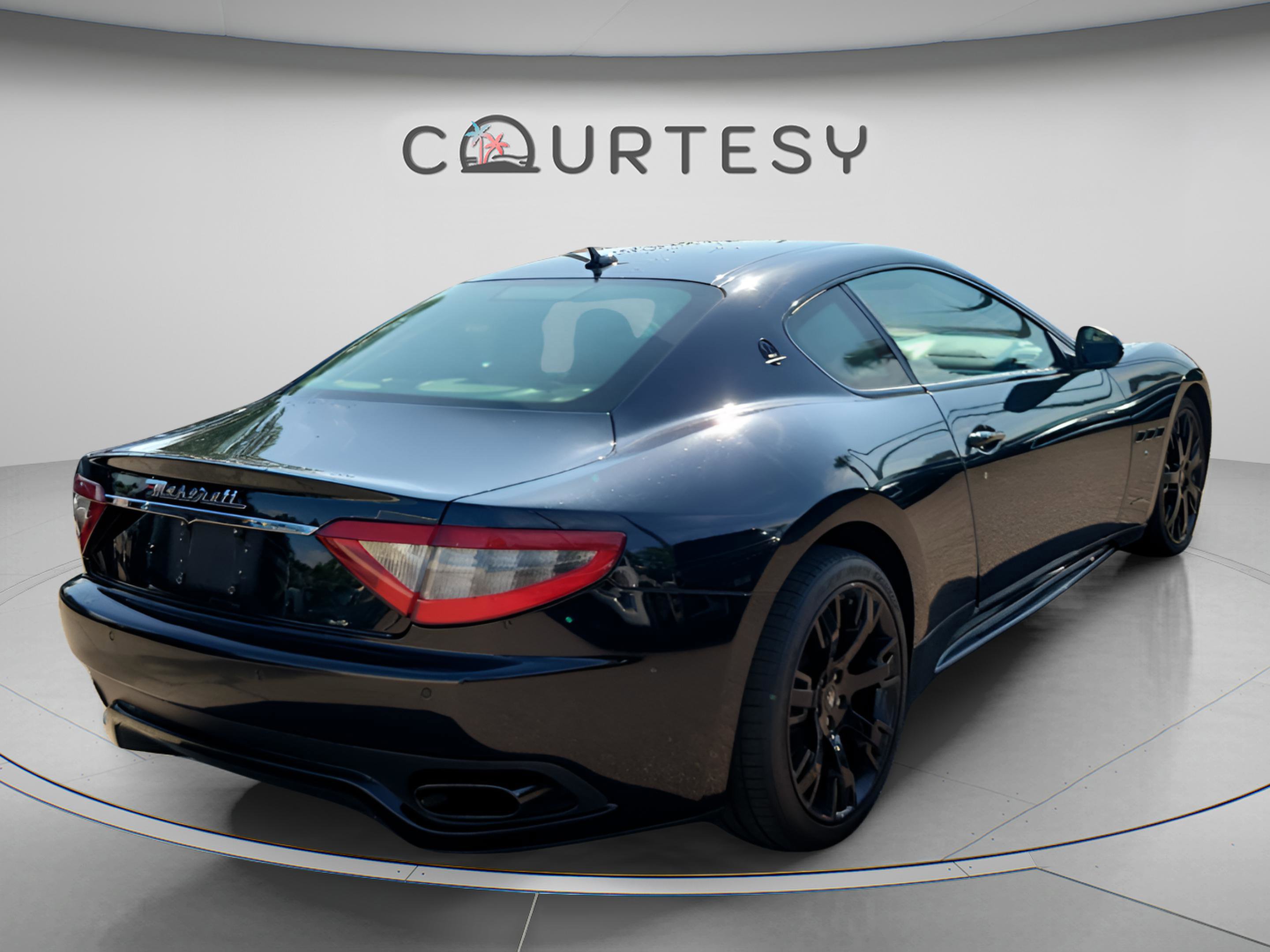 Used 2014 Maserati GranTurismo Sport RWD image 4