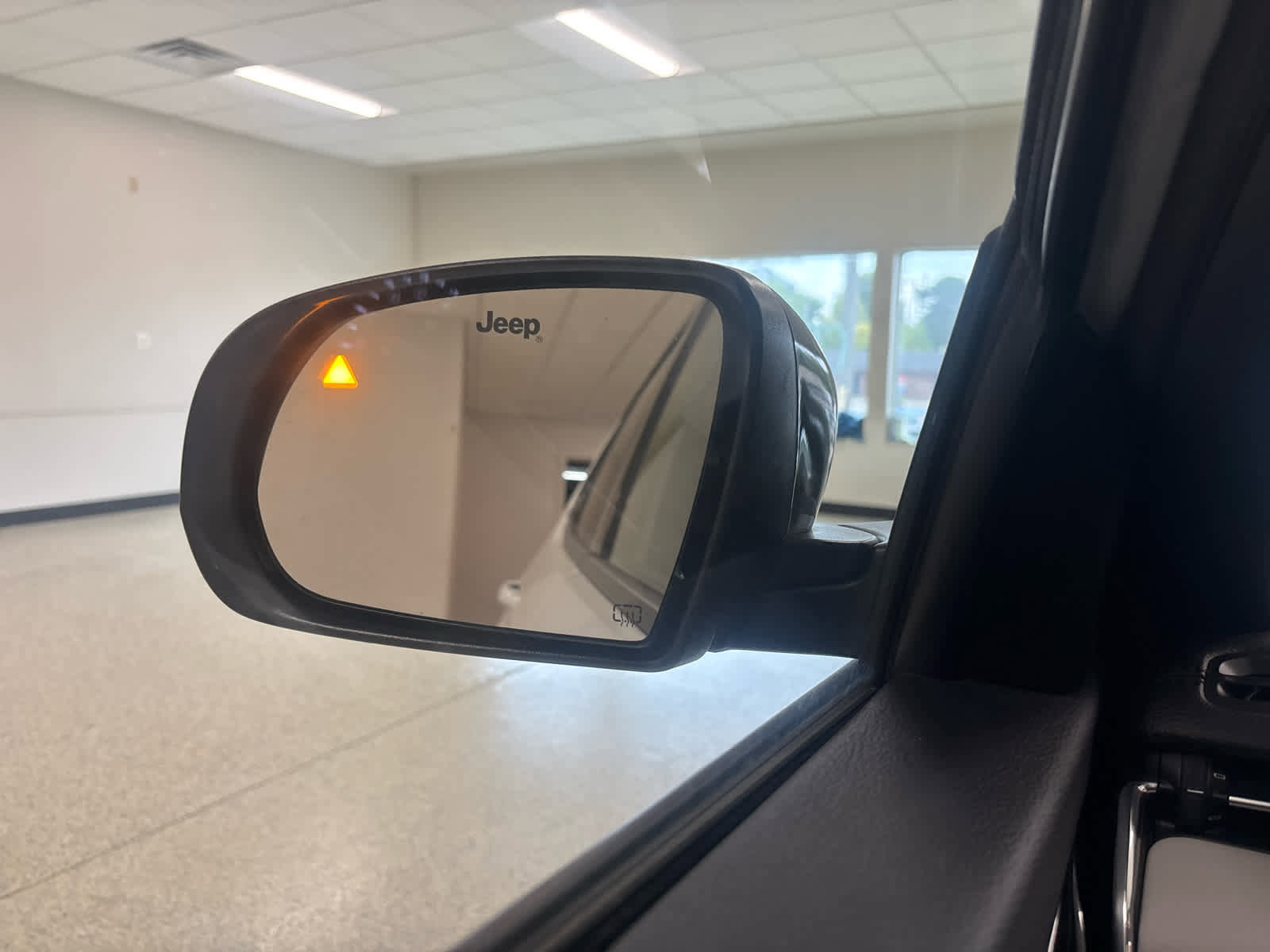 Used 2024 Jeep Compass Limited image 24