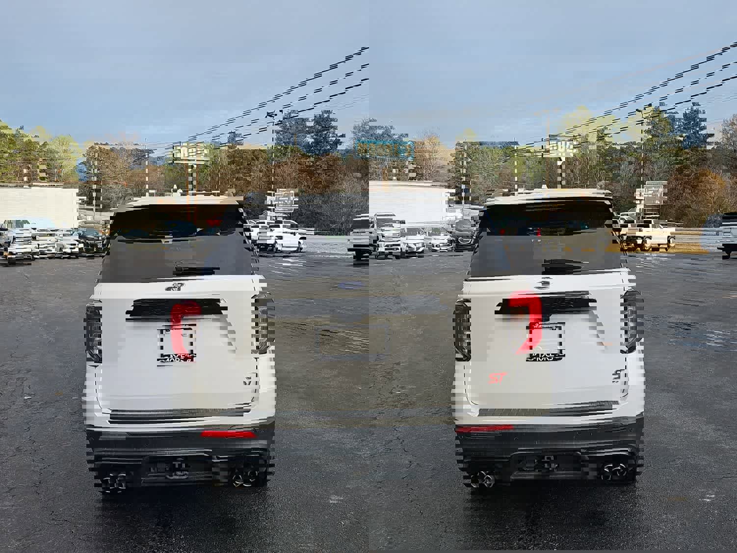 Used 2022 Ford Explorer ST w/ Equipment Group 401A image 4