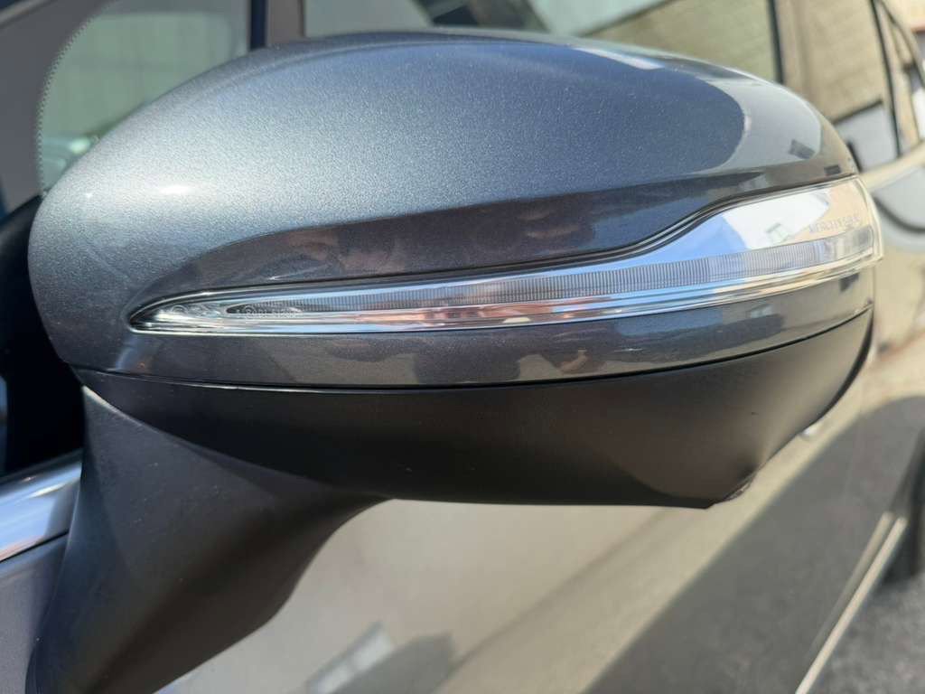 Used 2023 Mercedes-Benz EQE 500 4MATIC SUV image 10