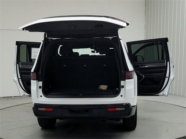 New 2025 Jeep Wagoneer Series II w/ Convenience Group I image 14