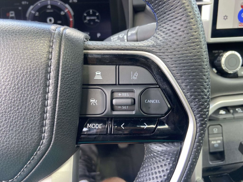 Used 2024 Toyota Tundra Platinum RWD image 33