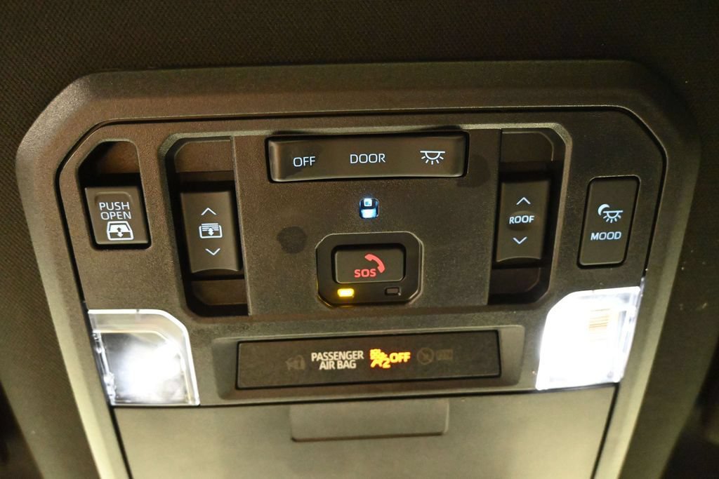 Used 2023 Toyota Tundra Platinum AWD/4WD image 10